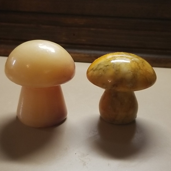 Vintage stone marbled mushrooms- Lot of 2